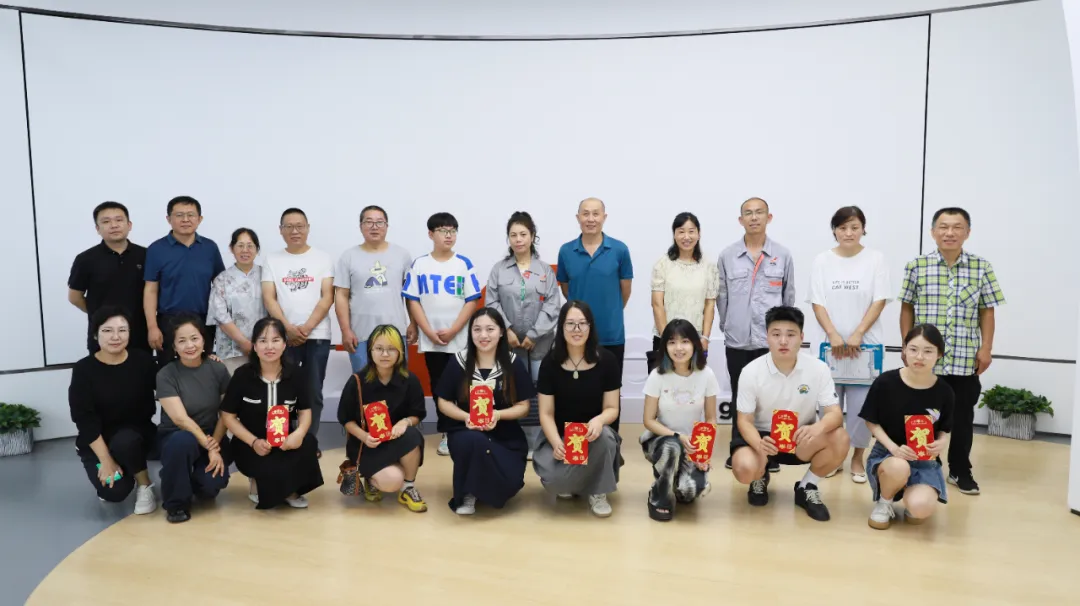 关爱员工家庭 共筑学子梦想 | 拼搏（中国）集团2024年度员工子女助学金发放仪式暨员工子女开放日活动温情启幕